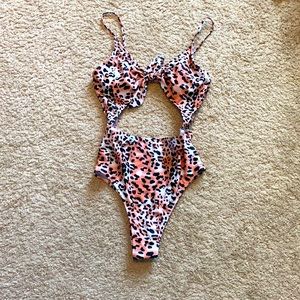 1 piece swim suit
